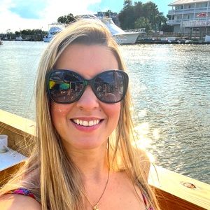 Meet your Posher, Luci